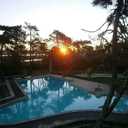 אתר נופש Parque Do Rio Ofir 4*