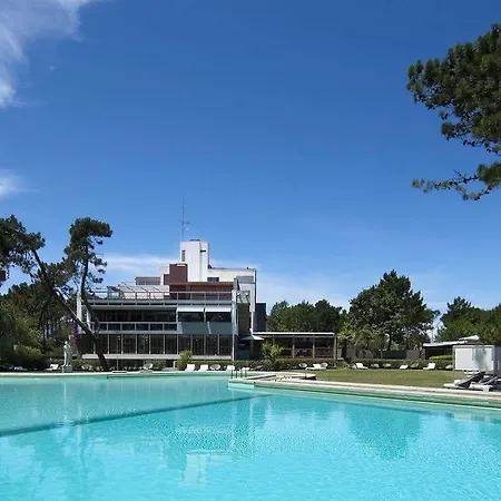 度假村 Parque Do Rio Ofir 4*